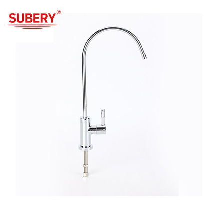 Risparmio di spazio Vasca di miscelazione Rubinetto 2pcs tubo di iniezione Acqua calda e fredda rubinetto