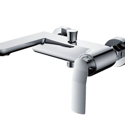 Bagno vasca di riempimento Spout Rubinetto Bagno Mixer Cromo Rubinetto doccia portatile